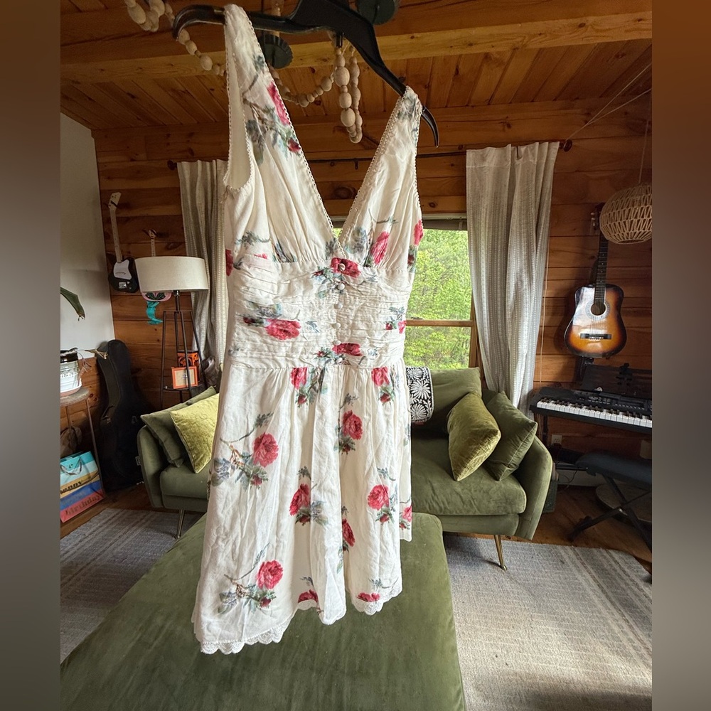 Vintage Floral White Dress with Red Roses